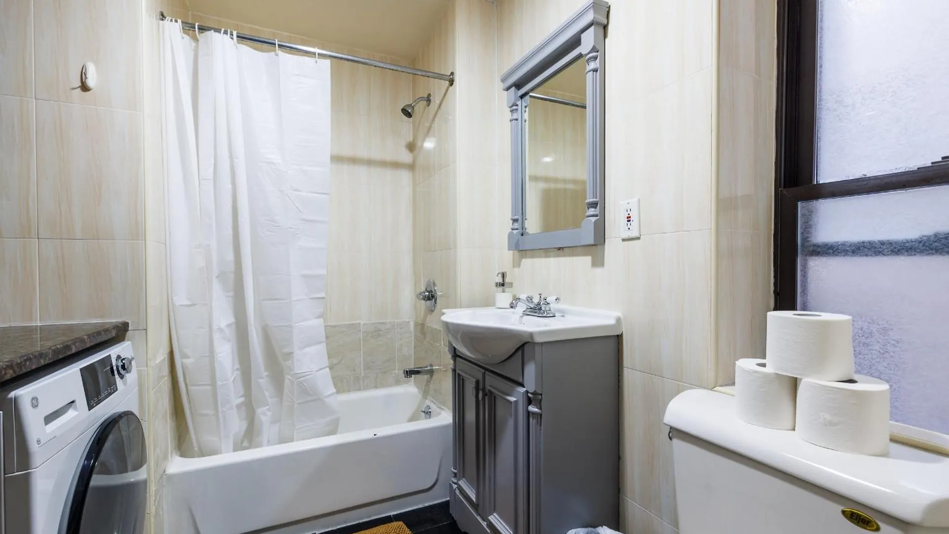 Discover The Comfort Of Columbia University Properties 纽约 0*,